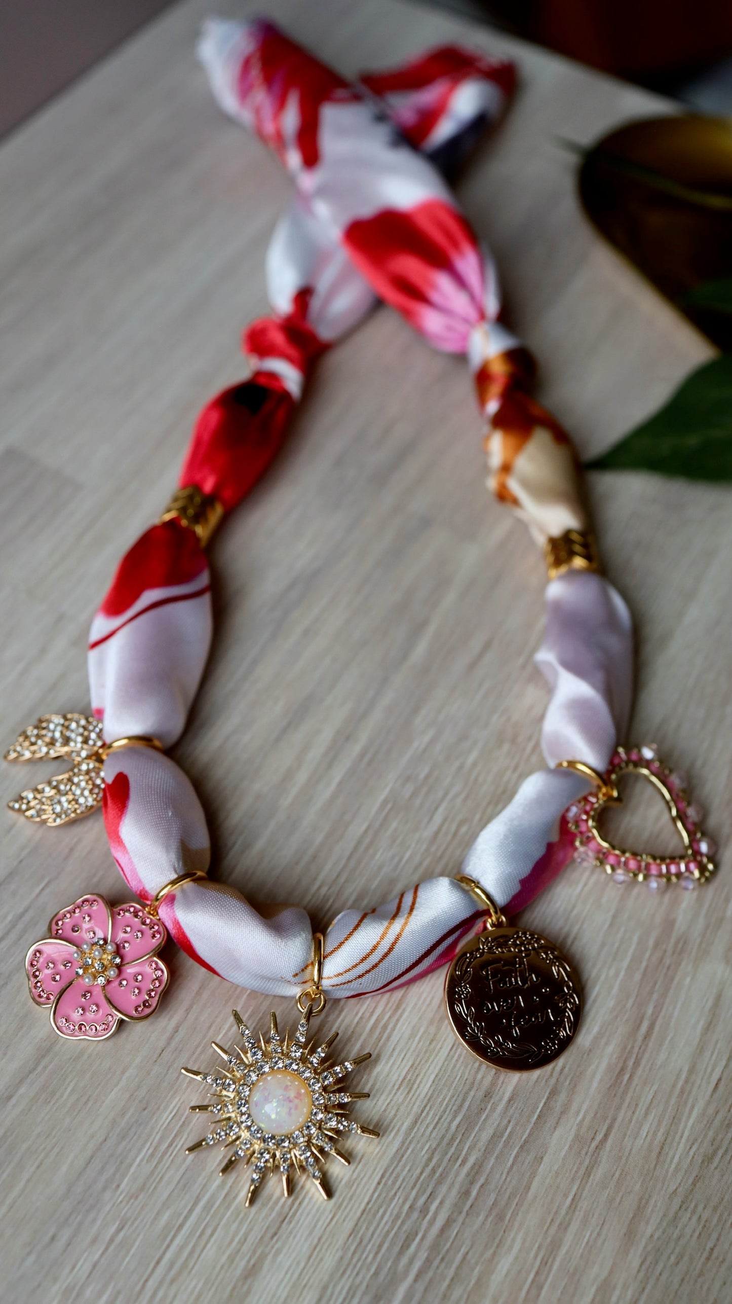 The Evelyn Necklace