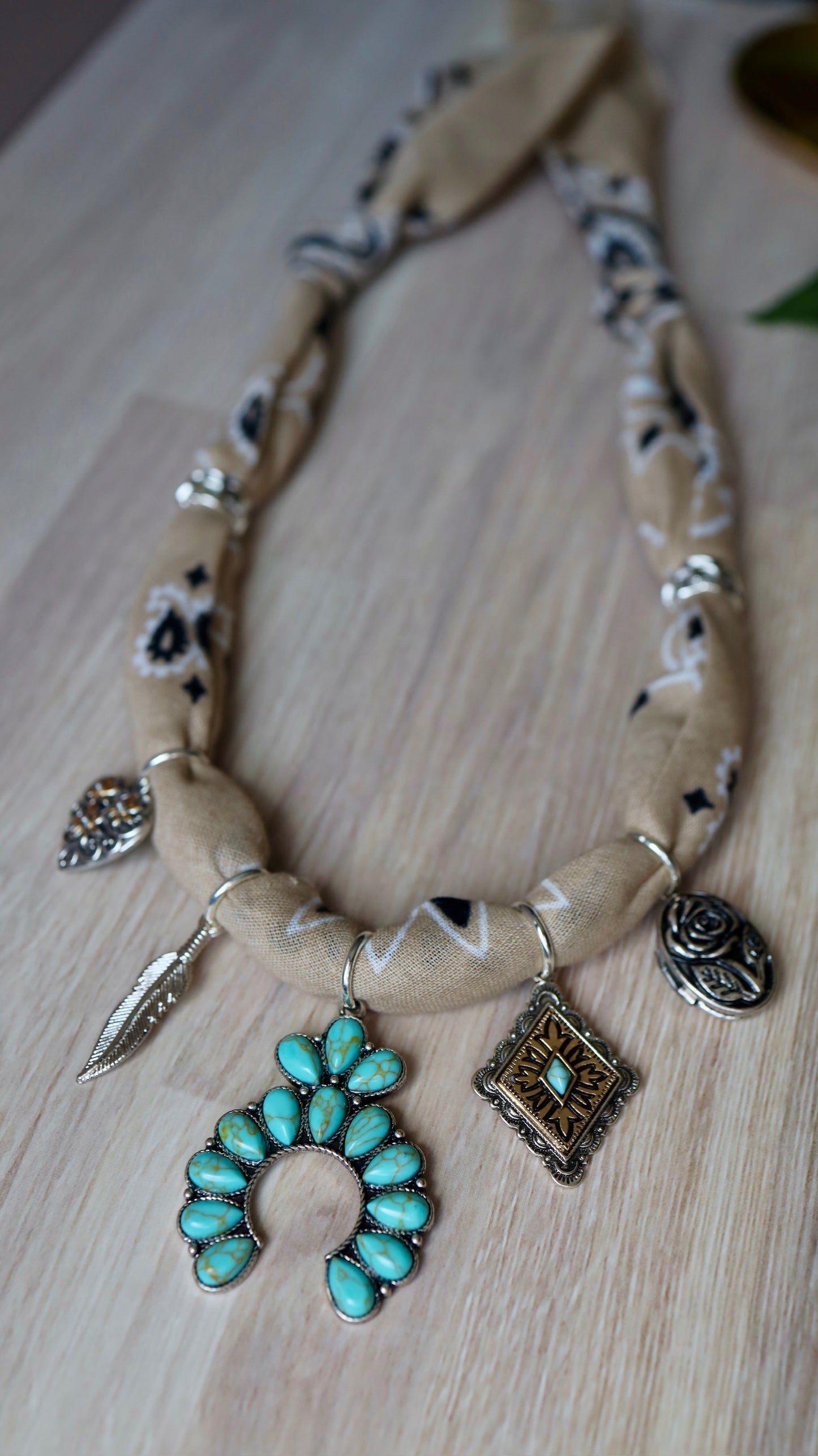 The Helena Necklace